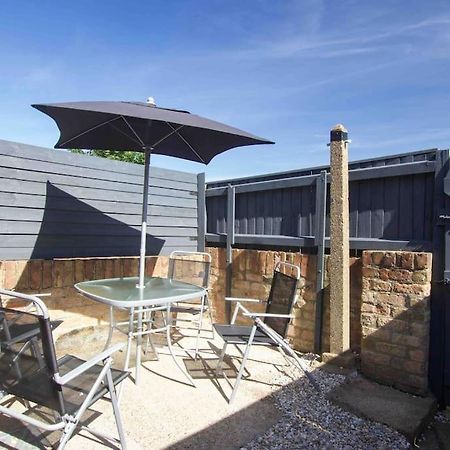 Beautiful 2 Bedroom House Close To The Seaside Cleethorpes Exterior foto