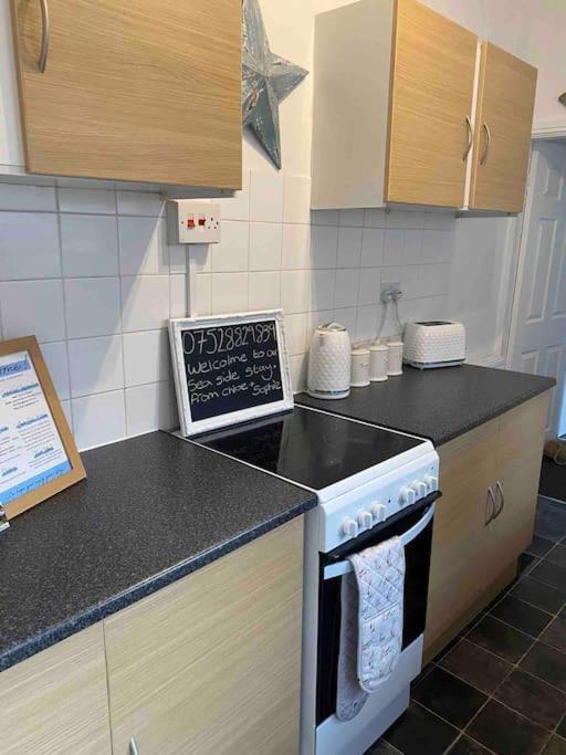 Beautiful 2 Bedroom House Close To The Seaside Cleethorpes Exterior foto