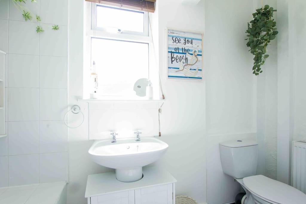 Beautiful 2 Bedroom House Close To The Seaside Cleethorpes Exterior foto